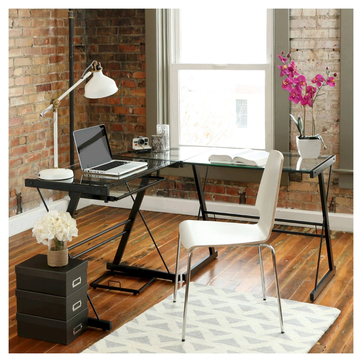 Black L Shaped Computer Desk with Keyboard Tray O931
