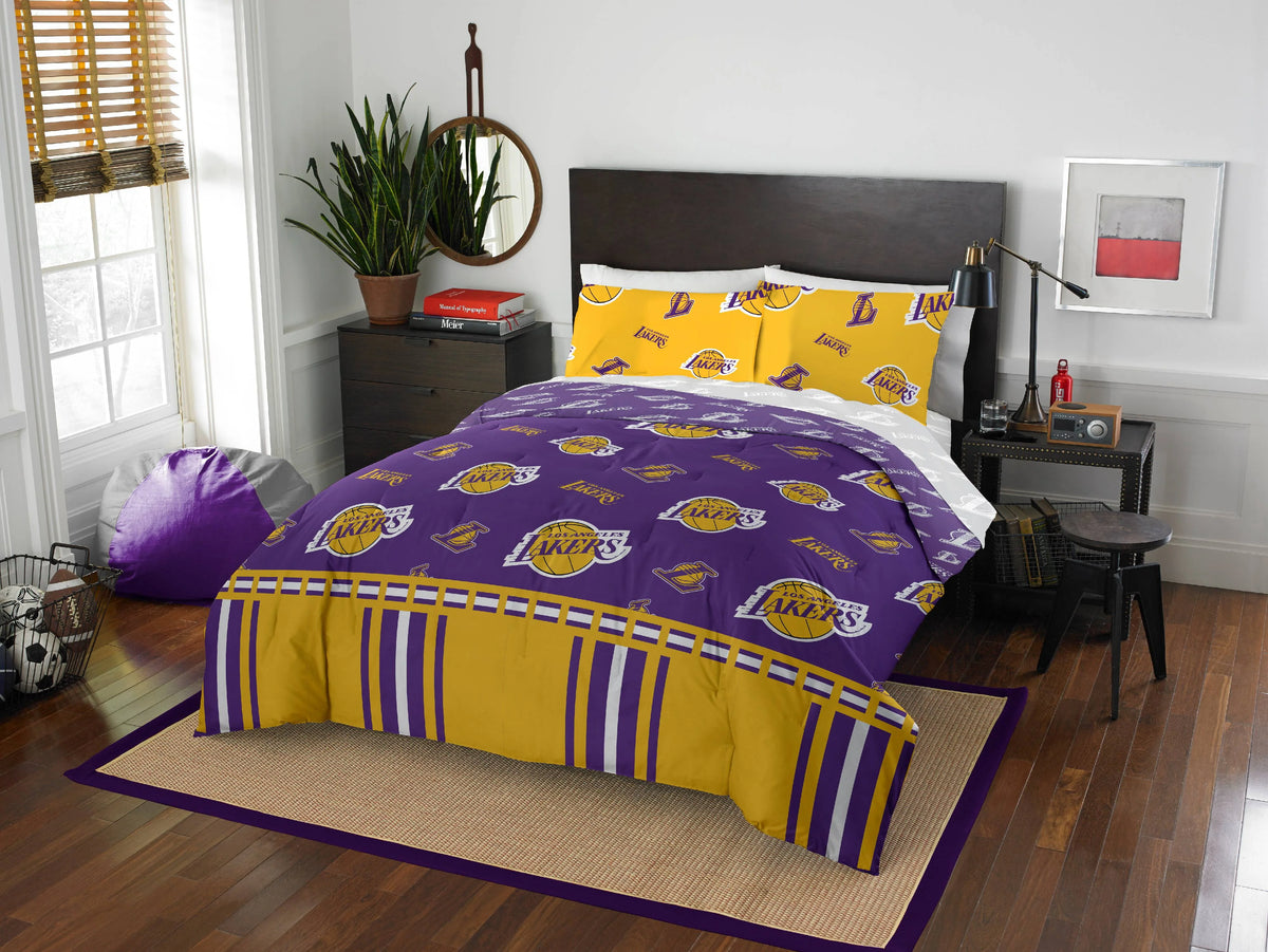 Queen Size 5 Piece Polyester Bed in Bag Set V2268