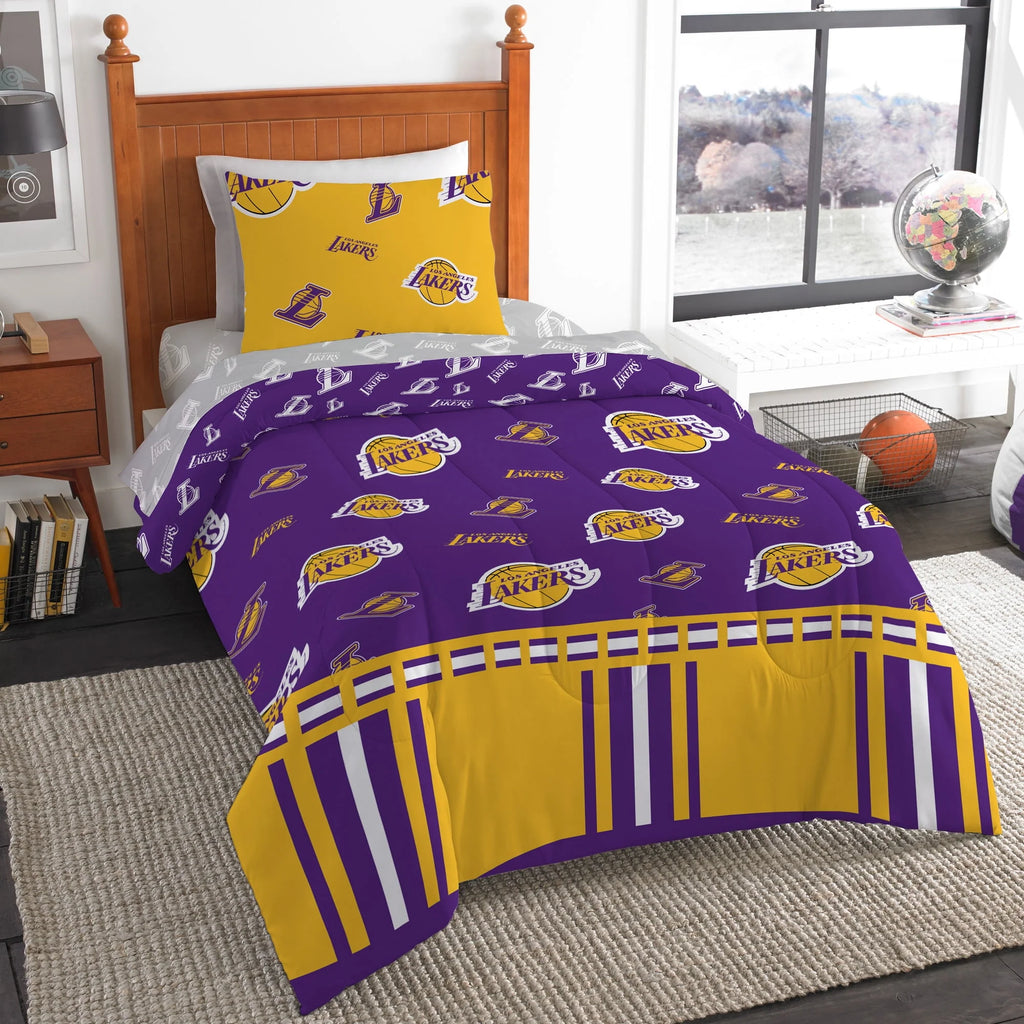 Queen Size 5 Piece Polyester Bed in Bag Set V2268