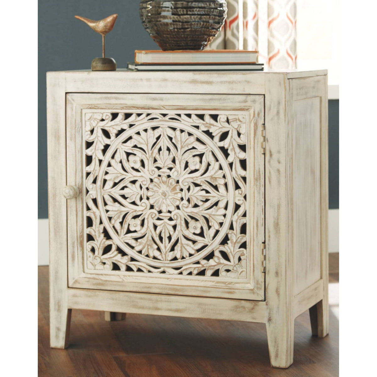 White Accent Cabinet Z945478
