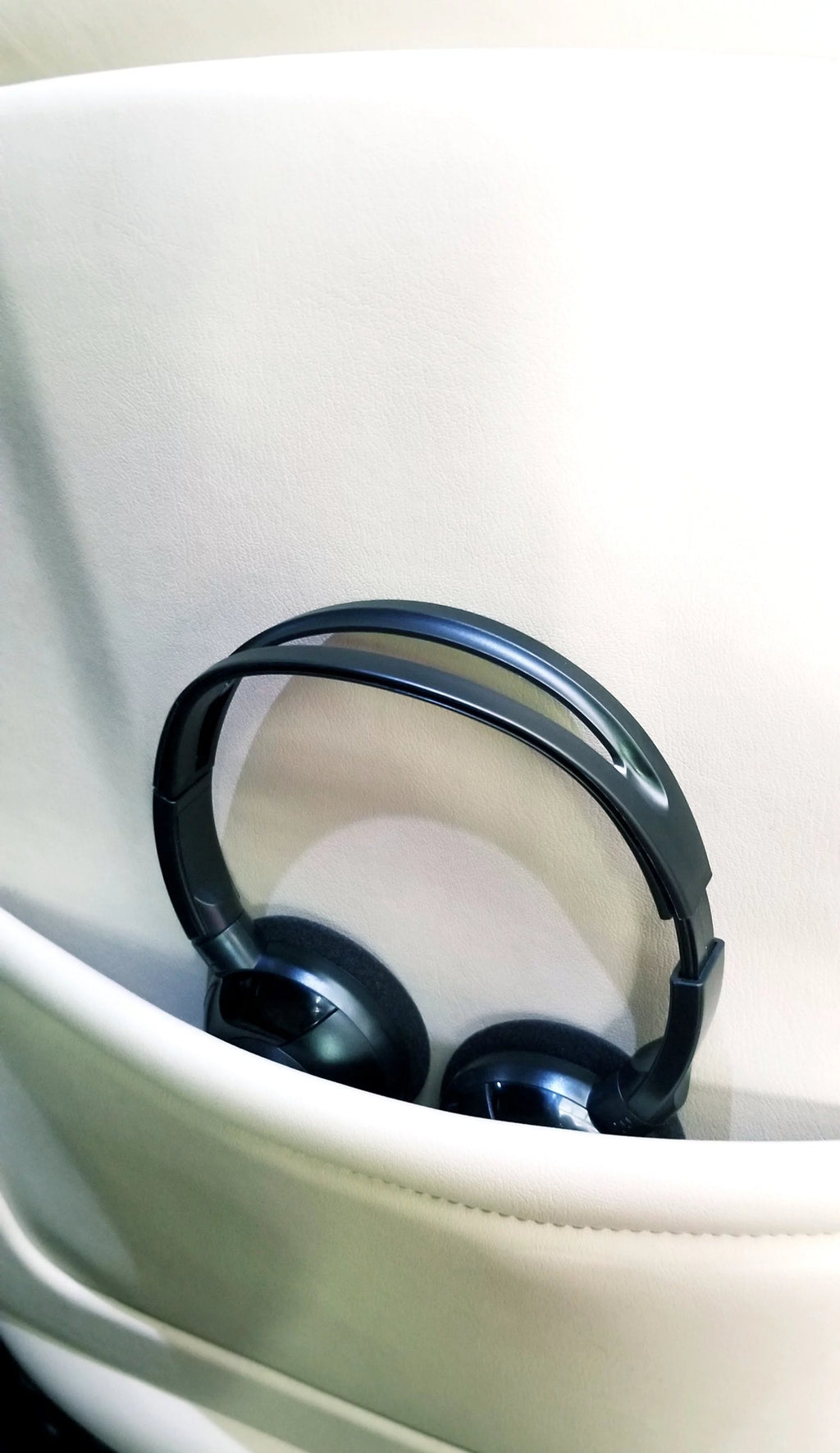 Wireless DVD Headphone U423835