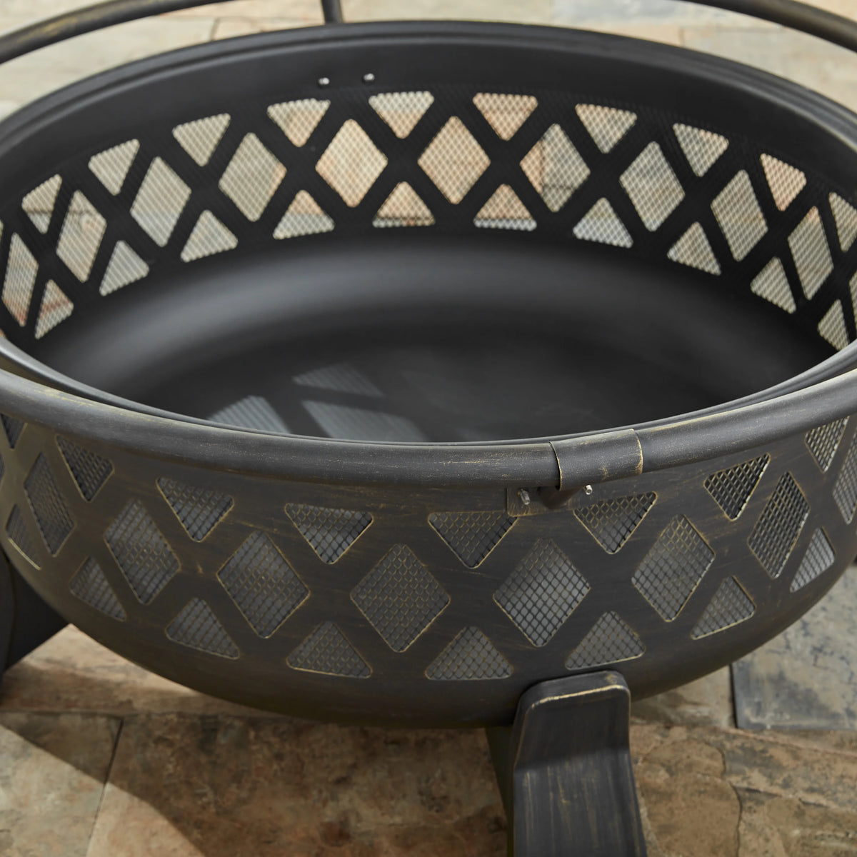 35 Round Wood Burning Fire Pit with Cover S562323