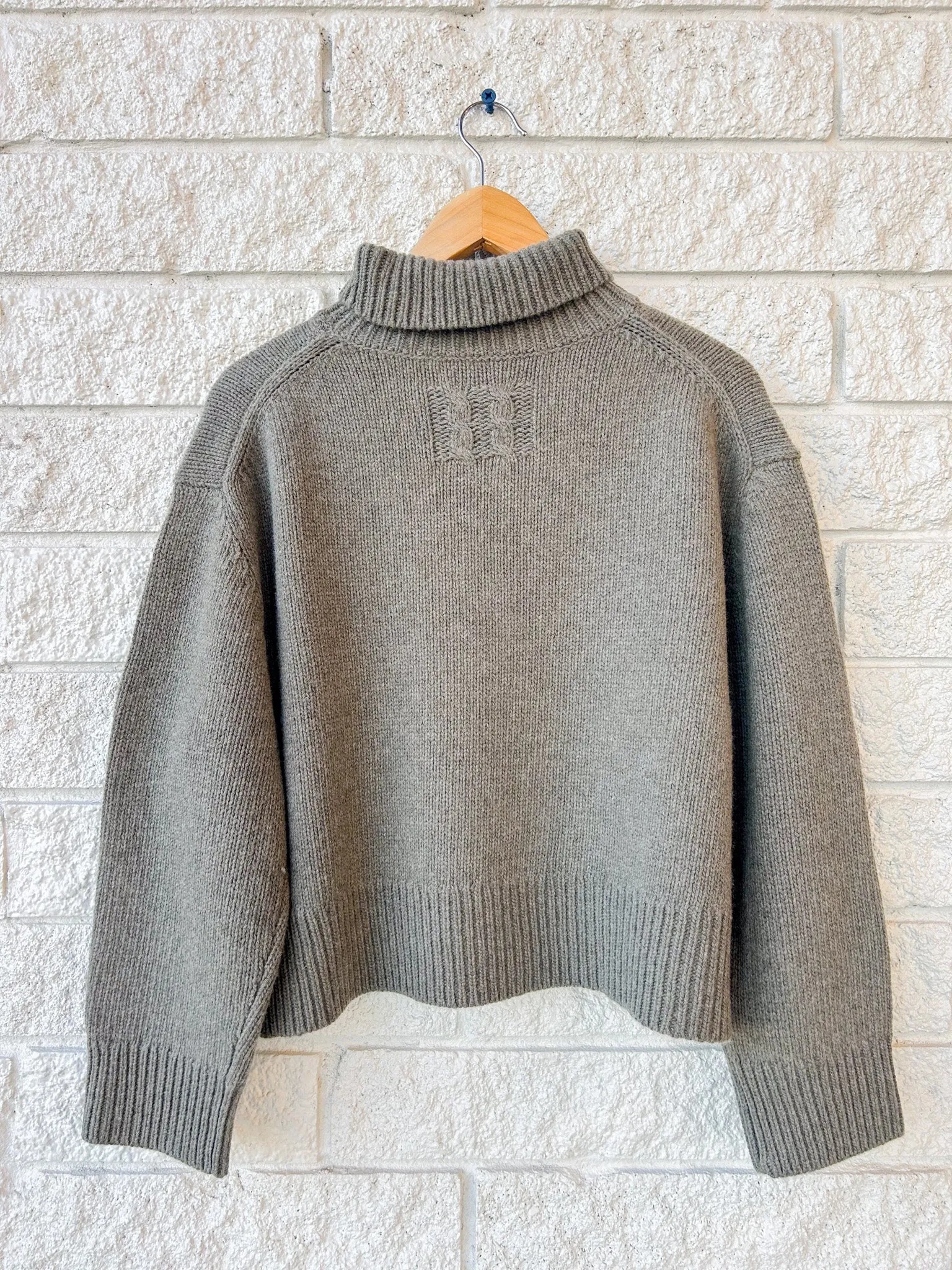 Omaira Sweater